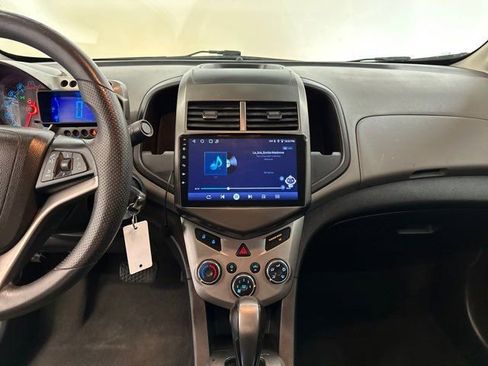 Used 2013 Chevrolet Sonic LS image 21