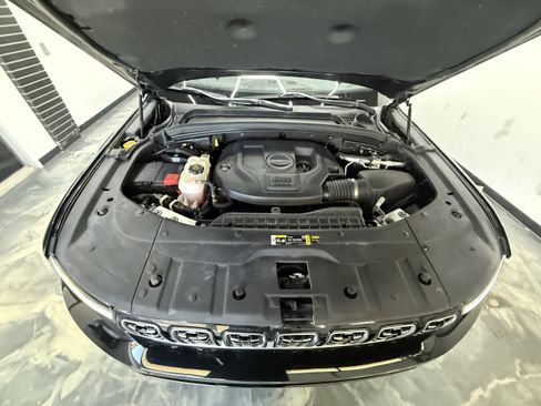 Used 2022 Jeep Grand Cherokee L Summit w/ Luxury Tech Group V image 9