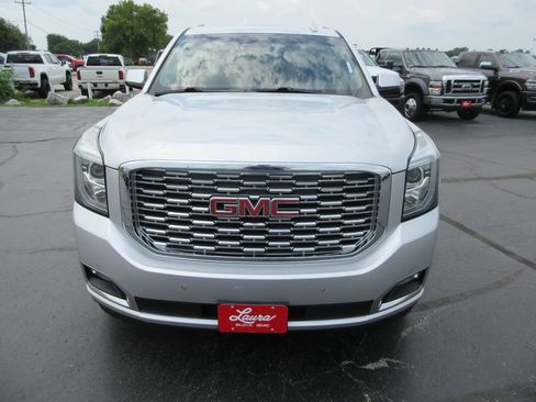 Used 2018 GMC Yukon Denali w/ Denali Ultimate Package AWD/4WD image 13