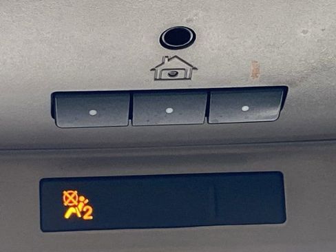 Used 2017 GMC Sierra 1500 SLT w/ All-Terrain Package AWD/4WD image 18