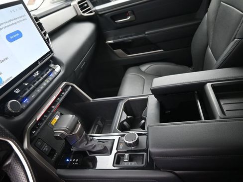 Used 2022 Toyota Tundra Limited image 19