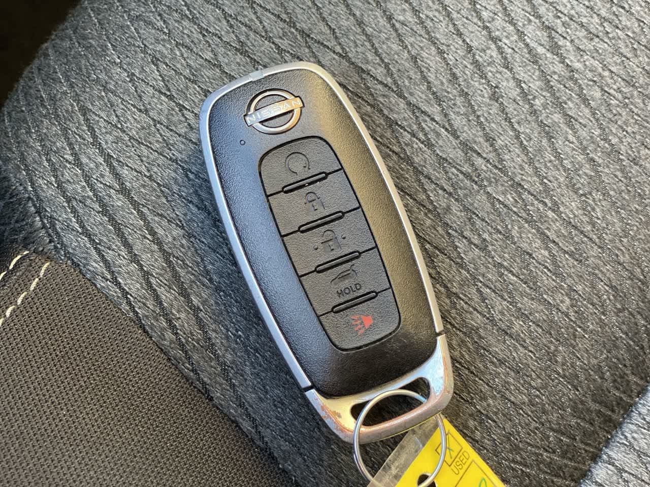 Used 2025 Nissan Rogue SV AWD/4WD image 26