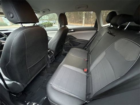 Used 2022 Volkswagen Taos SE image 12