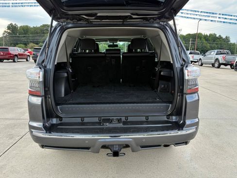 Used 2019 Toyota 4Runner Limited AWD/4WD image 33
