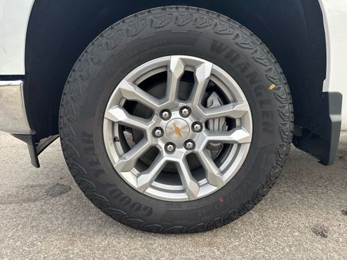 New 2026 Chevrolet Silverado 1500 LT image 29