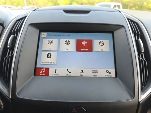 Used 2017 Ford Edge SEL w/ Equipment Group 201A FWD image 30