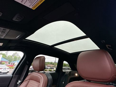 New 2026 Lincoln Nautilus Reserve AWD/4WD image 11