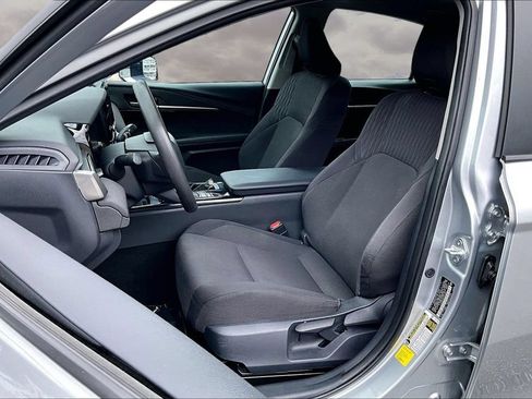 Used 2025 Toyota Camry LE FWD image 21