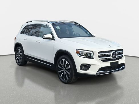 Certified 2023 Mercedes-Benz GLB 250 image 3