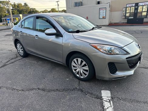 Used 2013 MAZDA MAZDA3 i Sport image 10