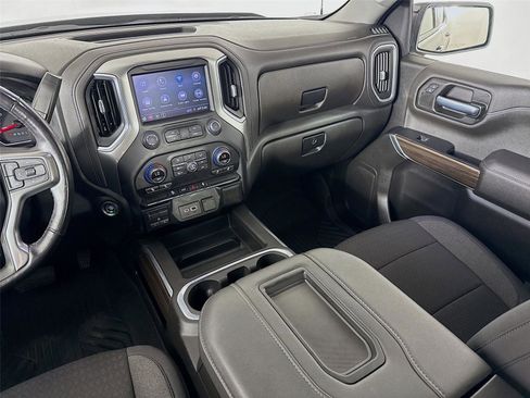 Used 2021 Chevrolet Silverado 1500 LT Trail Boss image 23