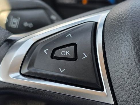 Used 2024 Ford Edge SEL w/ Convenience Package image 10