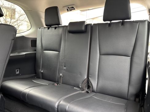 Certified 2025 Toyota Grand Highlander XLE image 28