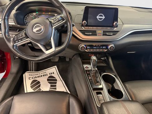 Used 2023 Nissan Altima 2.5 SR AWD/4WD image 11