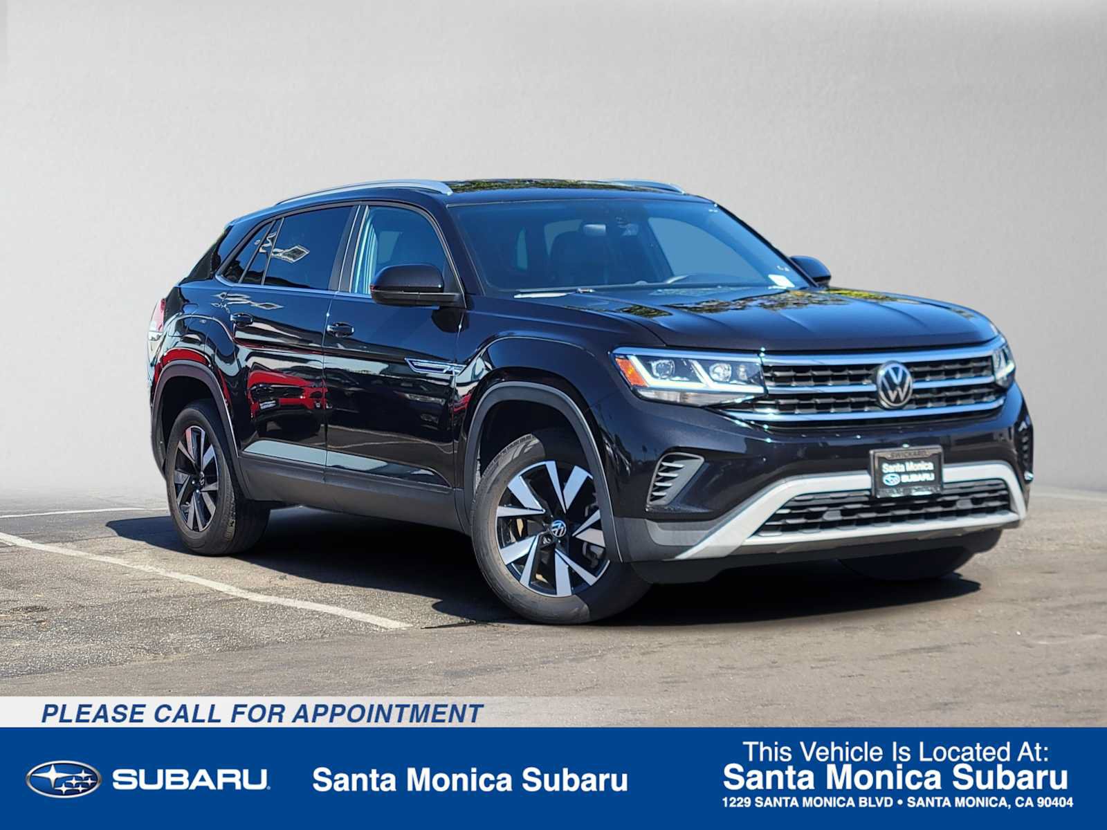 Used 2023 Volkswagen Atlas Cross Sport SE FWD image 1