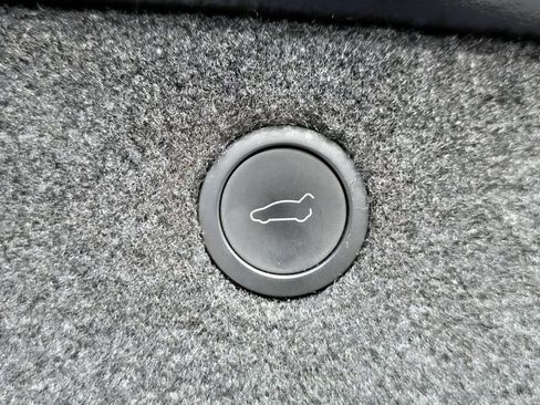 Used 2022 Tesla Model X Plaid AWD/4WD image 32