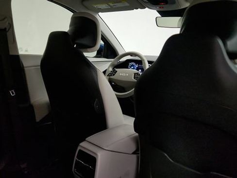 Used 2023 Kia Niro Wind FWD image 40