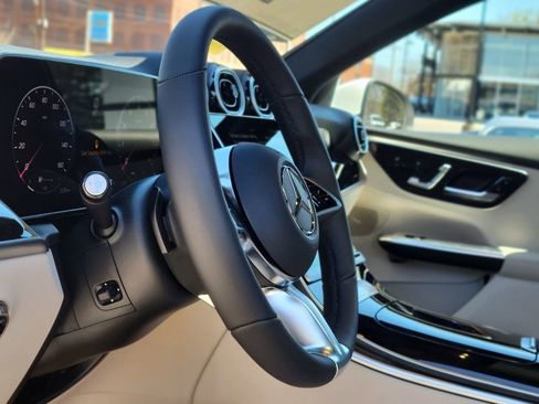 New 2026 Mercedes-Benz GLC 300 4MATIC image 17