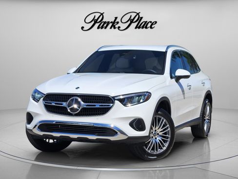 Certified 2026 Mercedes-Benz GLC 300 image 1