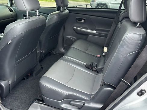 Used 2014 Toyota Prius V Five FWD image 27