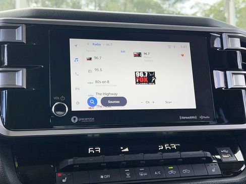 Used 2023 Toyota Tundra SR5 w/ SR5 Premium Package image 18