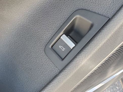 Used 2022 Audi Q7 3.0T Premium Plus w/ Premium Plus Package image 12