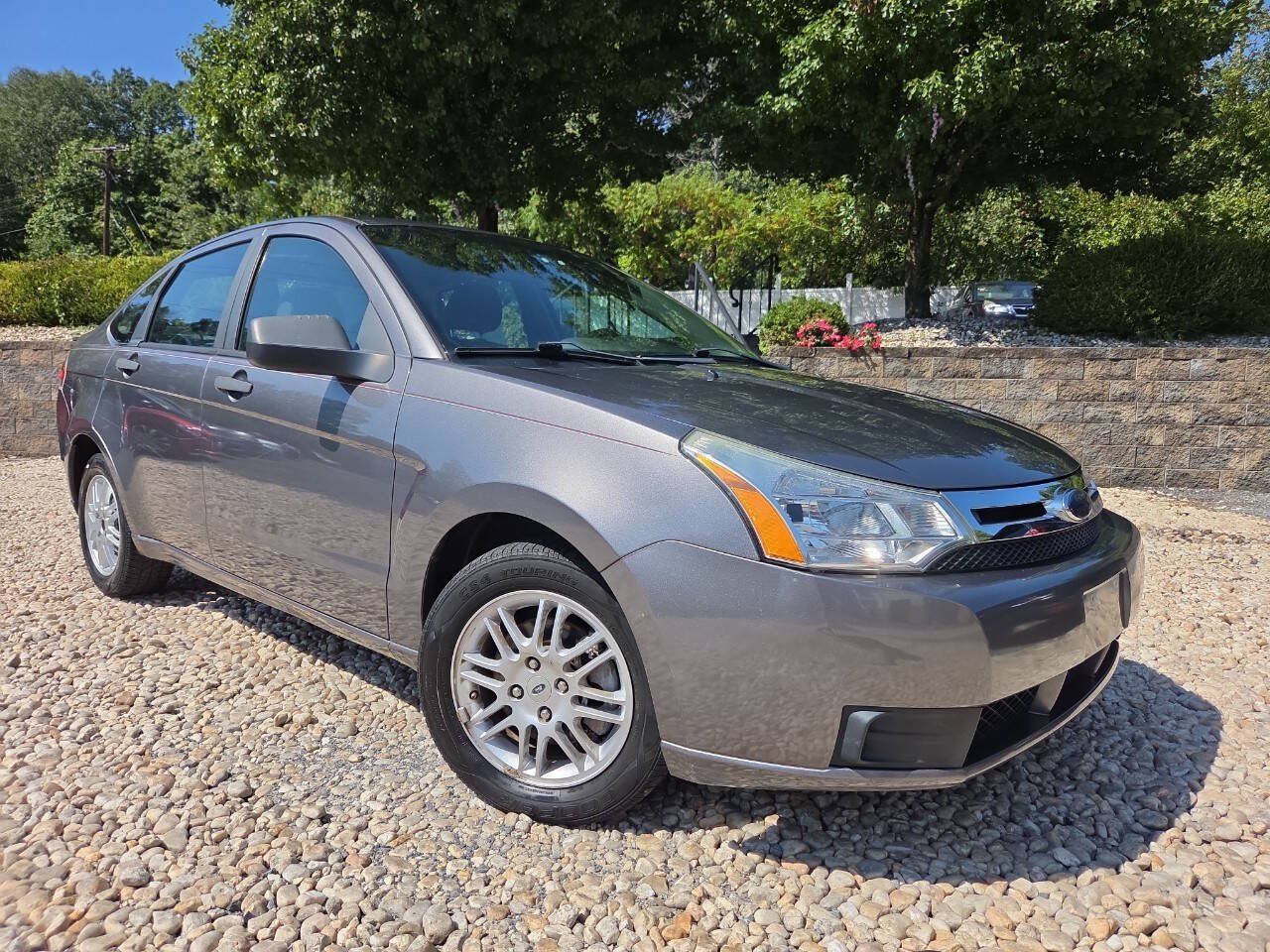 Used 2010 Ford Focus SE FWD image 26