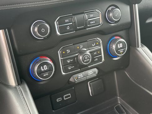 Used 2023 Chevrolet Suburban LS w/ Driver Alert Package image 29