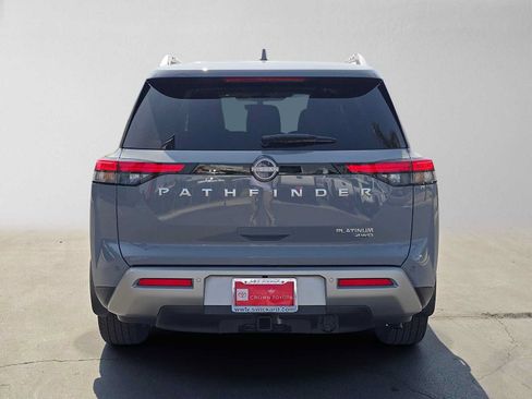 Used 2025 Nissan Pathfinder Platinum AWD/4WD image 4