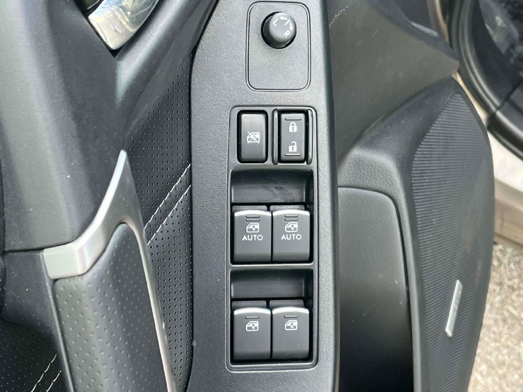 Used 2018 Subaru Forester 2.5i Touring AWD/4WD image 14