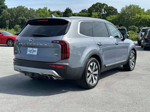 Used 2020 Kia Telluride S w/ S 8 Passenger Seating Package AWD/4WD image 3