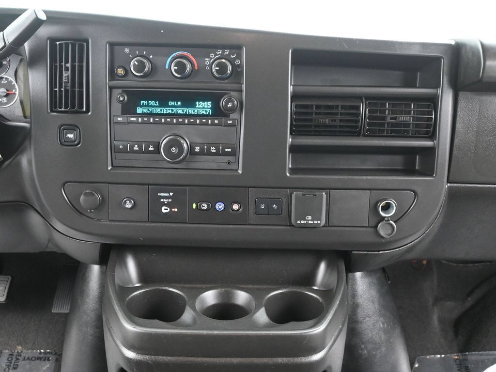 Certified 2024 Chevrolet Express 3500 LT w/ LT Preferred Equipment Group RWD image 15