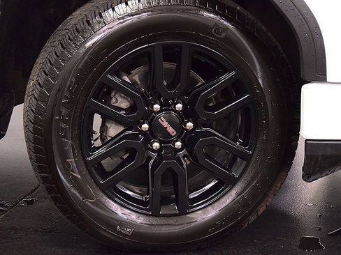 Used 2024 GMC Sierra 1500 Elevation image 11