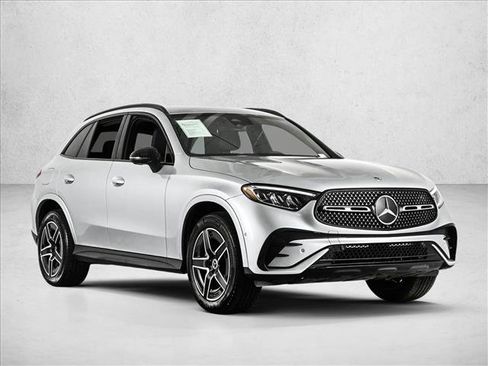 Certified 2025 Mercedes-Benz GLC 300 4MATIC w/ AMG Line image 3