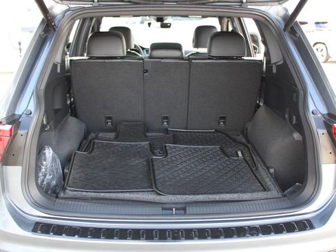 Certified 2024 Volkswagen Tiguan SE R-Line w/ MDO Package, Two-Row image 28