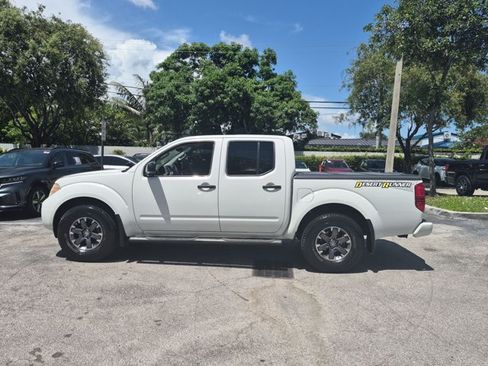 Used 2015 Nissan Frontier Desert Runner RWD image 9