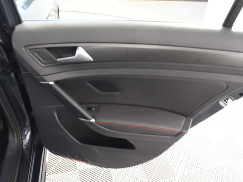 Used 2019 Volkswagen GTI SE FWD image 21