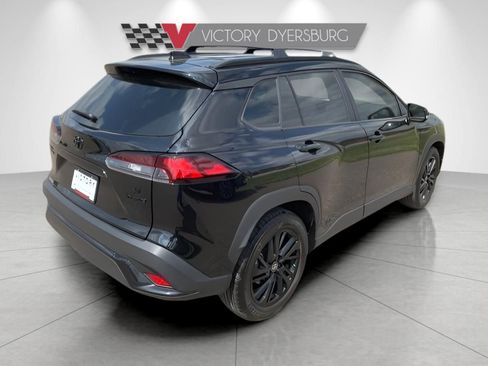 Used 2024 Toyota Corolla Cross AWD Hybrid w/ Moonroof Package image 8