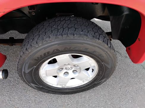 Used 2005 Dodge Ram 1500 Truck SLT w/ Trailer Tow Group image 9