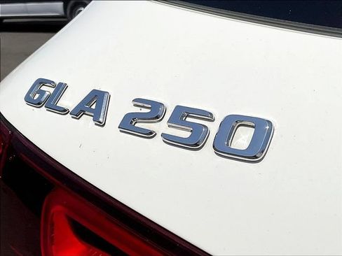 Certified 2023 Mercedes-Benz GLA 250 4MATIC image 25
