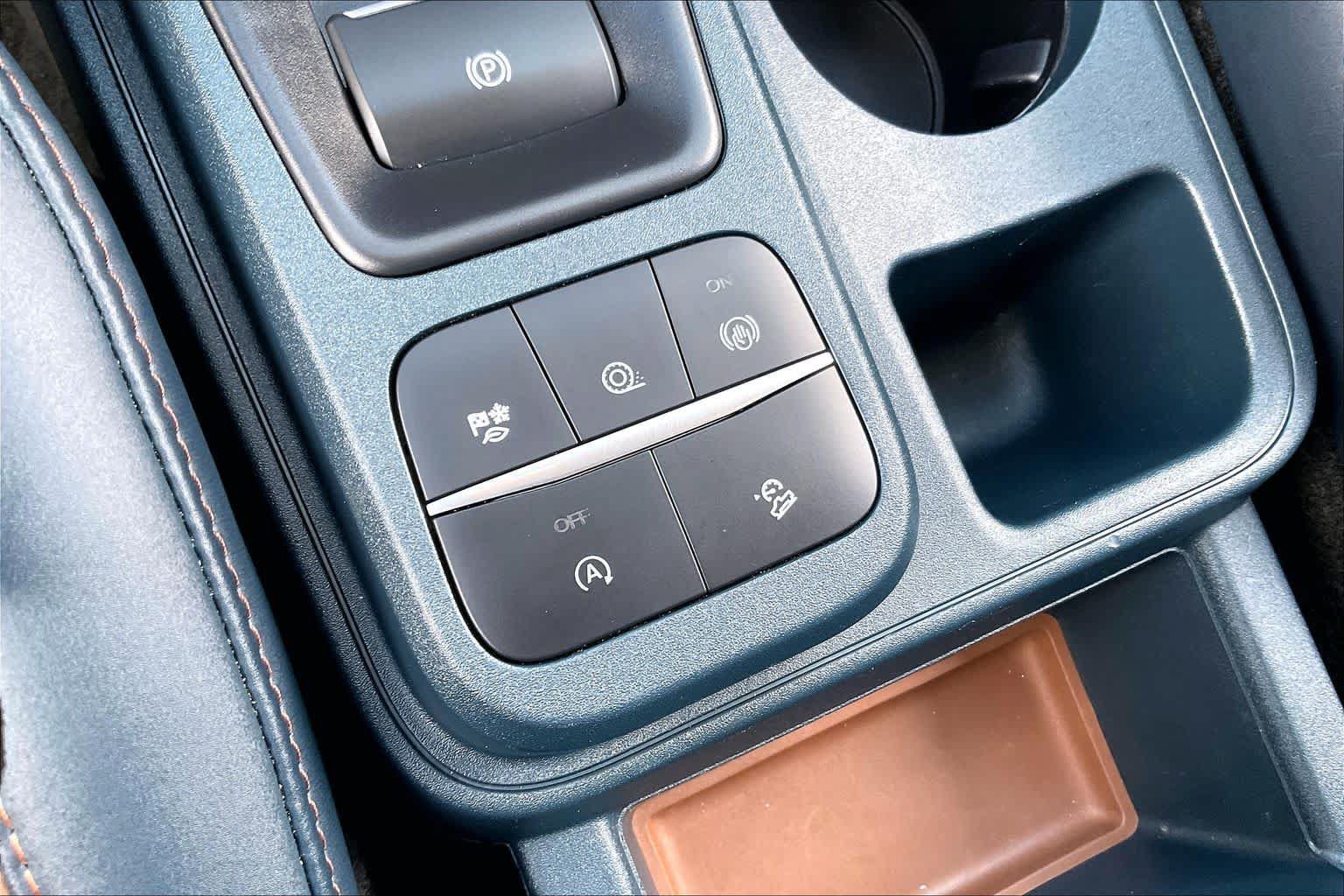 Used 2022 Ford Maverick Lariat w/ Lariat Luxury Package AWD/4WD image 58