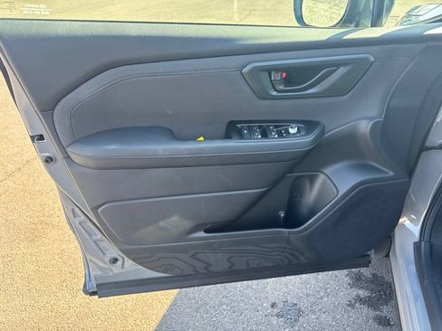 Used 2026 Subaru Forester Premium AWD/4WD image 19