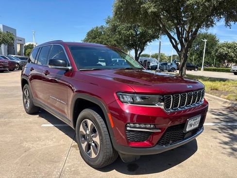 Used 2023 Jeep Grand Cherokee 4WD 4xe w/ Luxury Tech Group II image 3