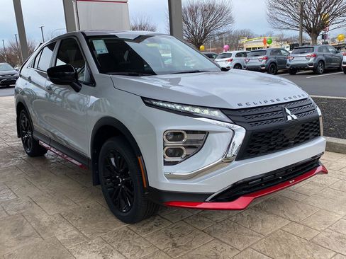 New 2026 Mitsubishi Eclipse Cross LE image 3