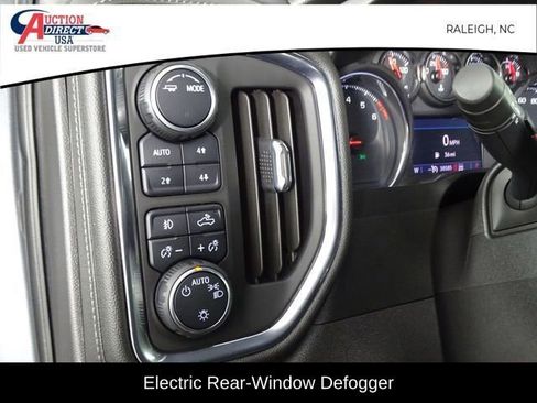 Used 2021 Chevrolet Silverado 1500 LT Trail Boss w/ Bed Protection Package image 17