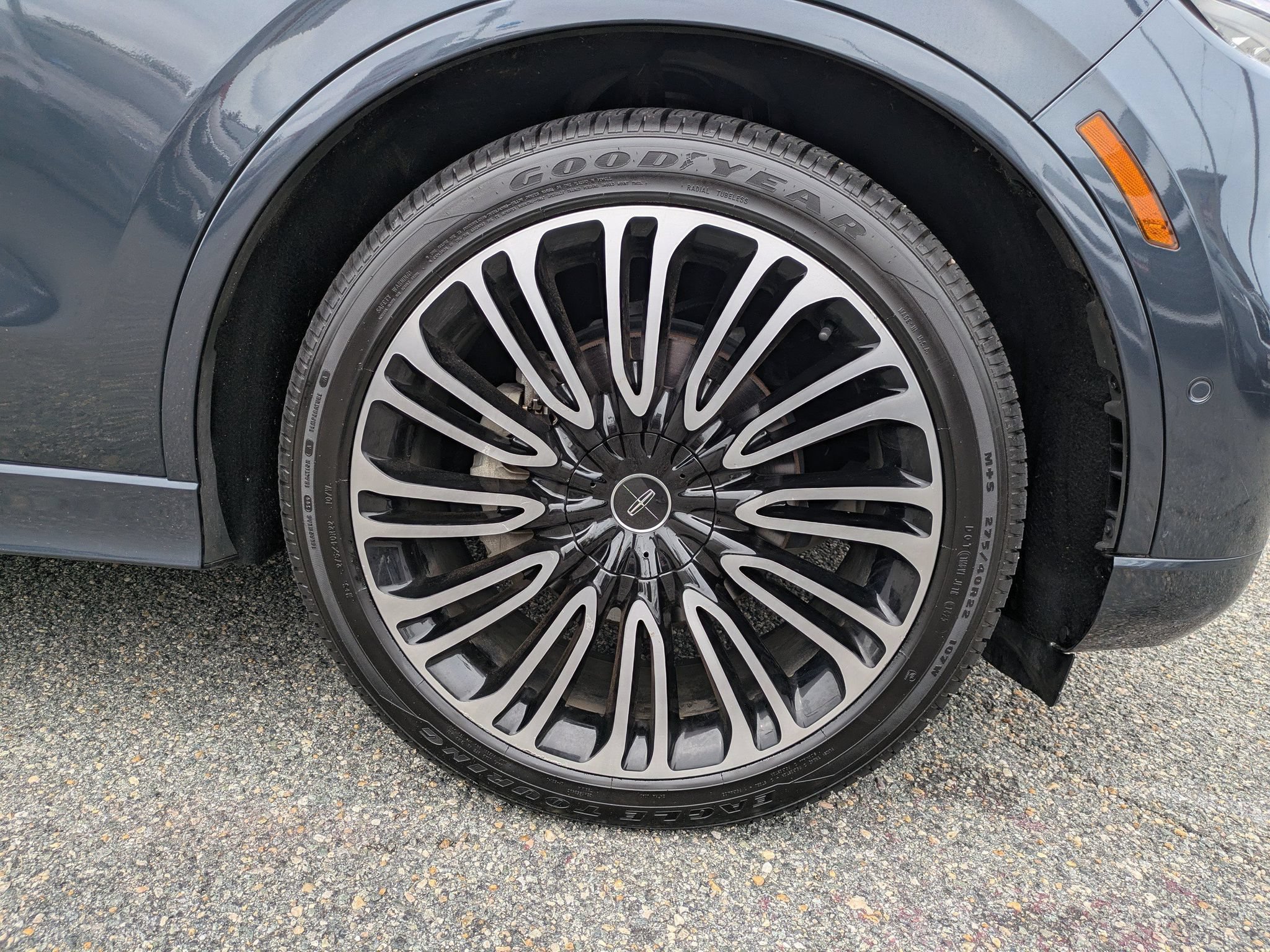 Used 2020 Lincoln Aviator Black Label w/ Dynamic Handling Package AWD/4WD image 12