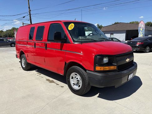 Used 2016 Chevrolet Express 2500 image 3