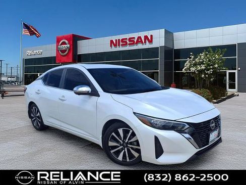 Certified 2025 Nissan Sentra SV w/ SV Premium Package FWD image 1