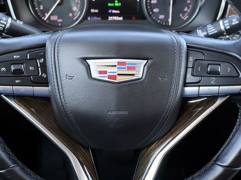 Used 2022 Cadillac XT6 Premium Luxury w/ Platinum Package image 29