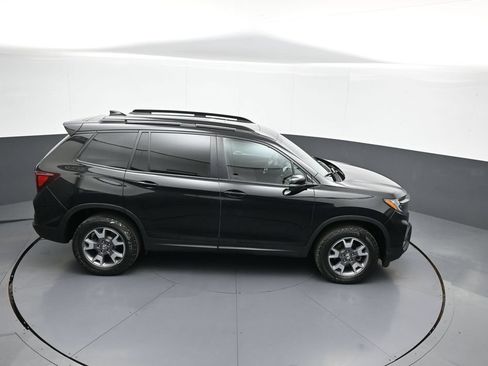 Certified 2023 Honda Passport TrailSport image 37
